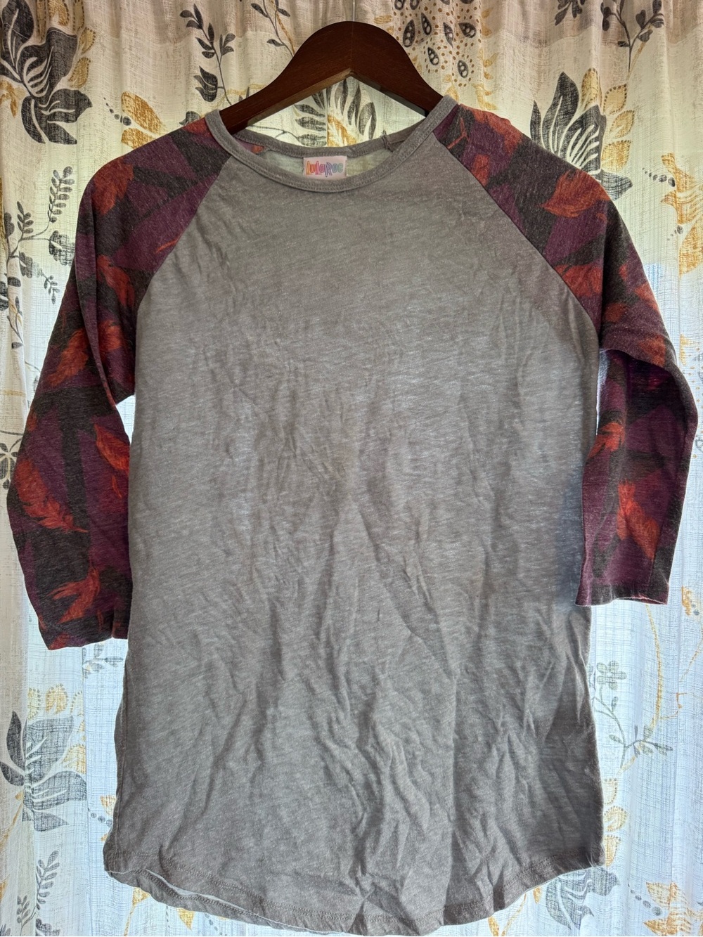 LuLaRoe Feather Baseball T